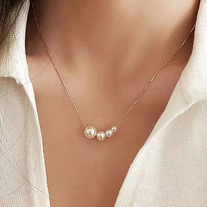 Graduated Pearl Pendant Necklace