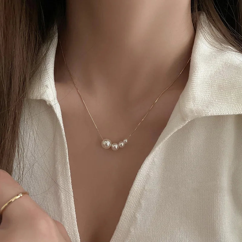 Graduated Pearl Pendant Necklace