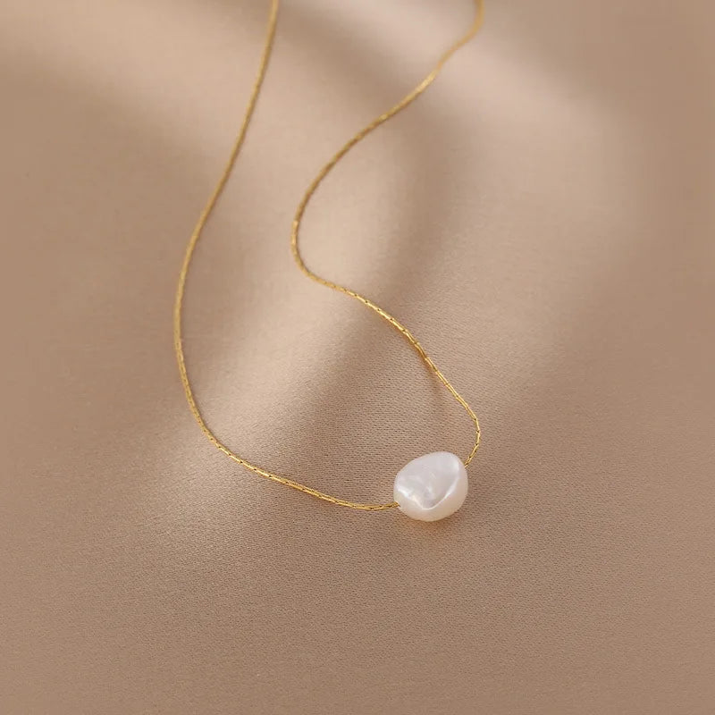 Golden Pearl Pendant Necklace