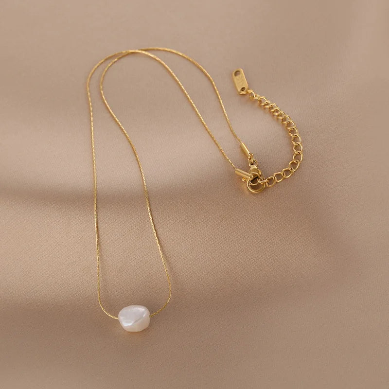 Golden Pearl Pendant Necklace